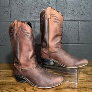 Vintage Made In USA Western Cowboy Boots 9.5D Brown Leather Round Toe Classic